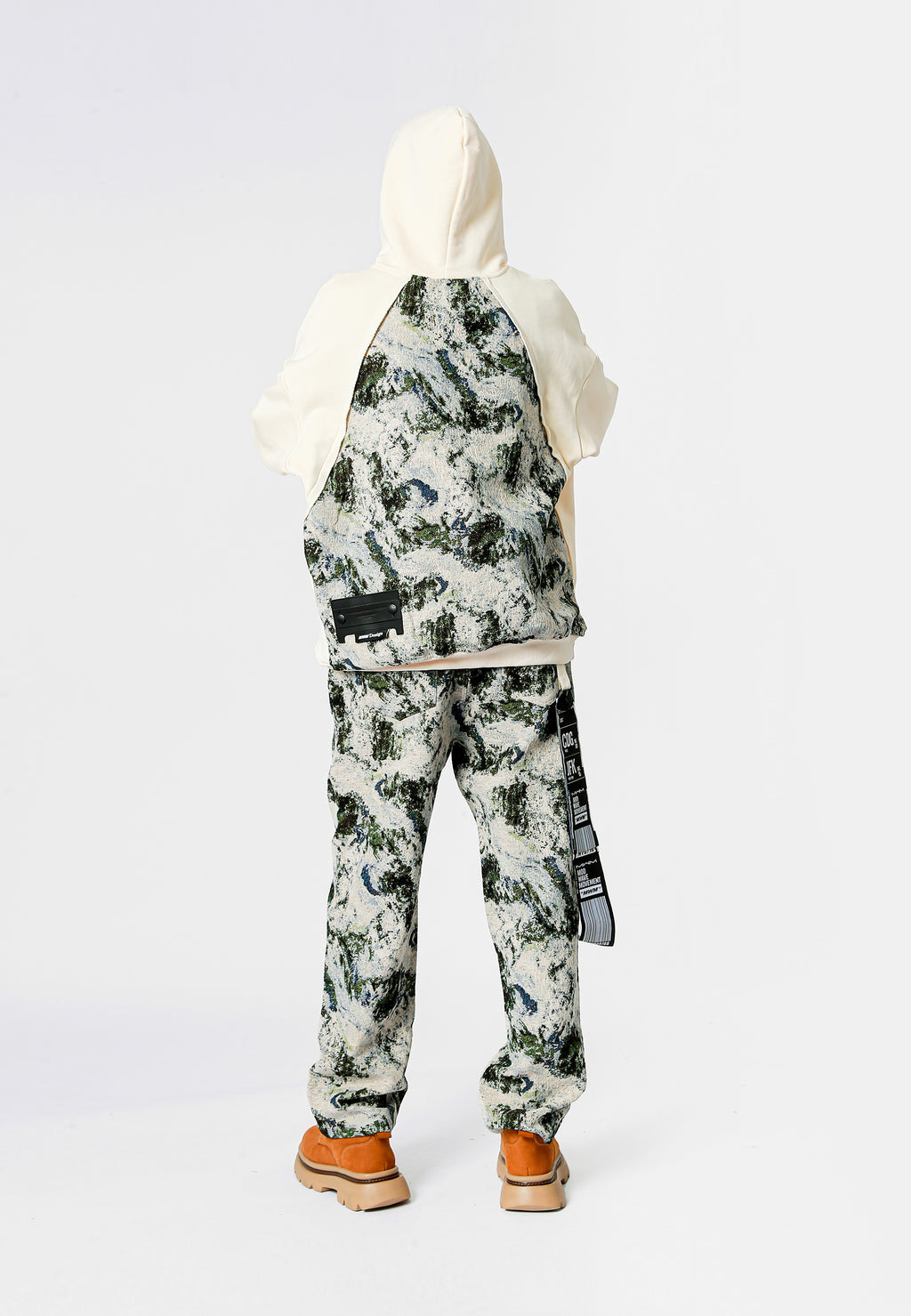 SUDADERA MWM JACQUARD CON CAPUCHA