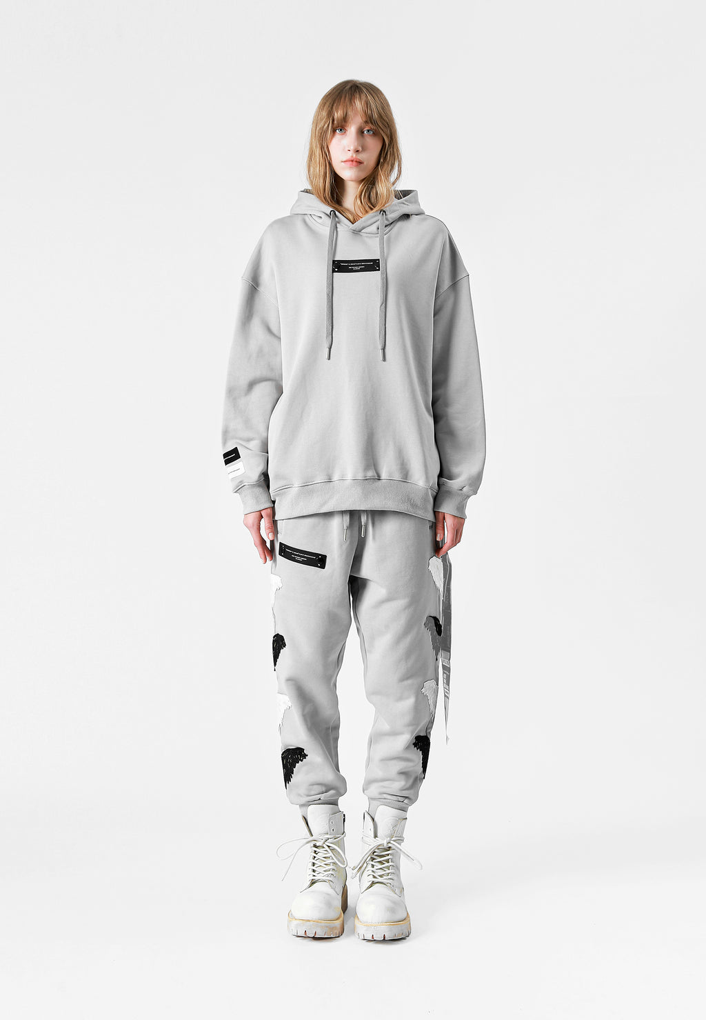 SUDADERA ALAS CON CAPUCHA