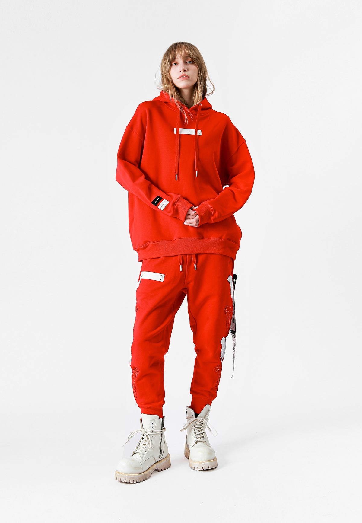 SUDADERA ALAS CON CAPUCHA