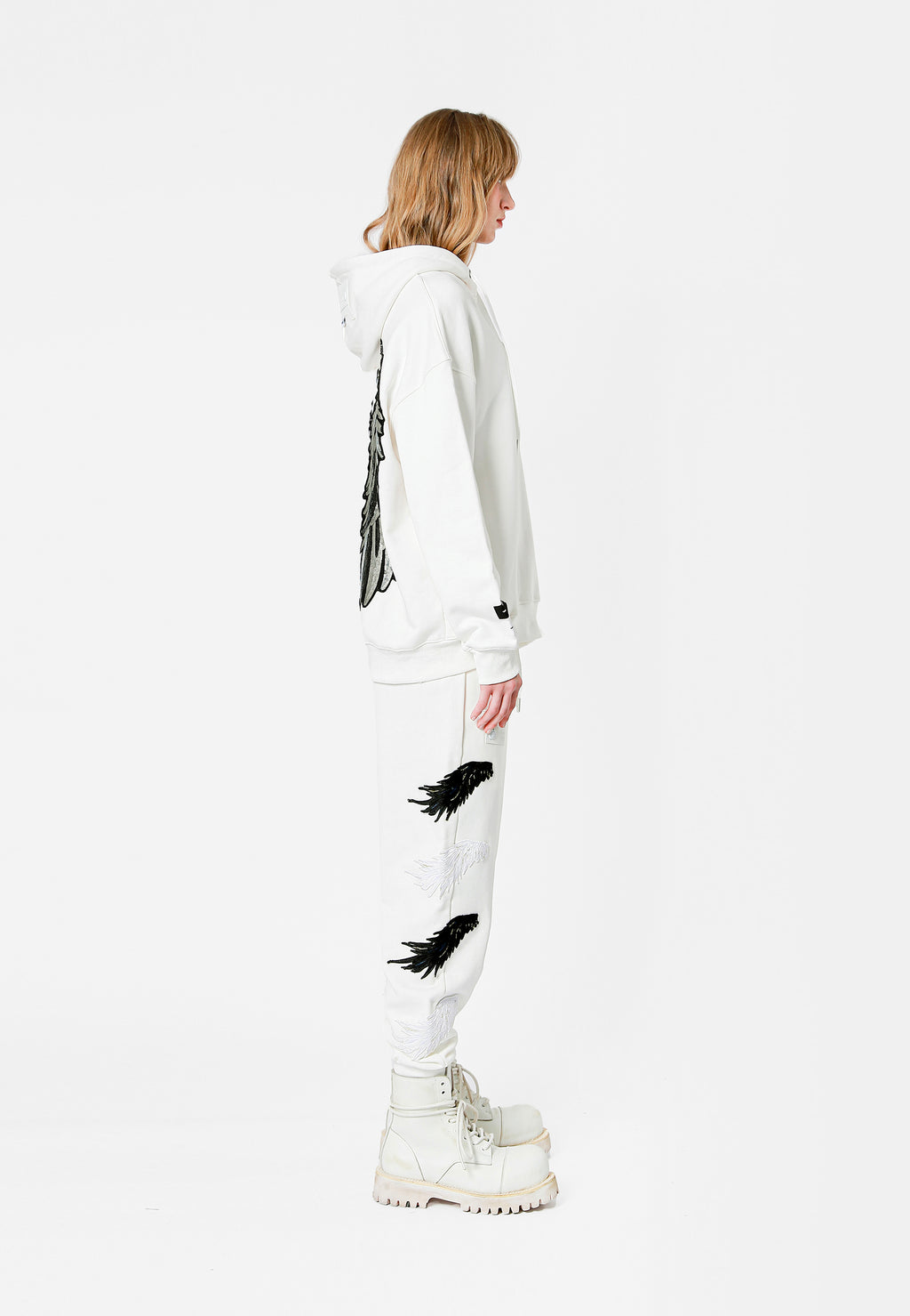 SUDADERA ALAS CON CAPUCHA