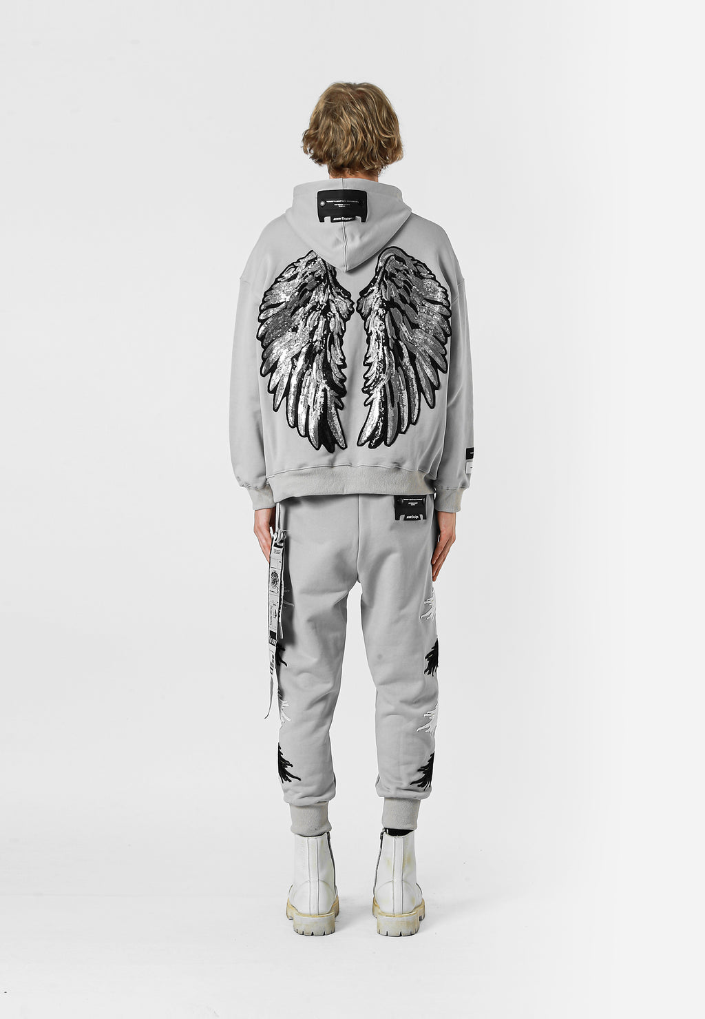 SUDADERA ALAS CON CAPUCHA