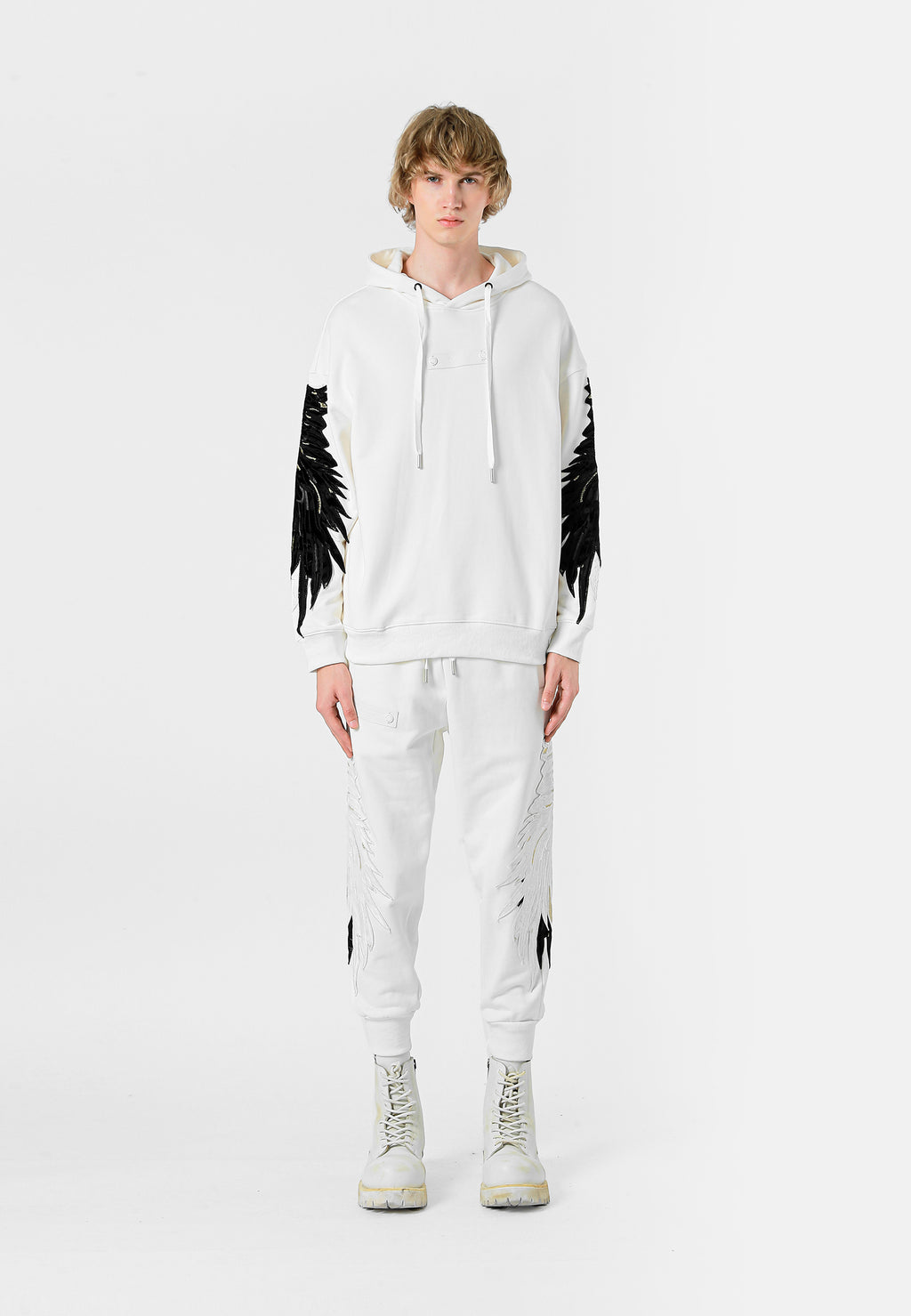 SUDADERA ALAS CON CAPUCHA