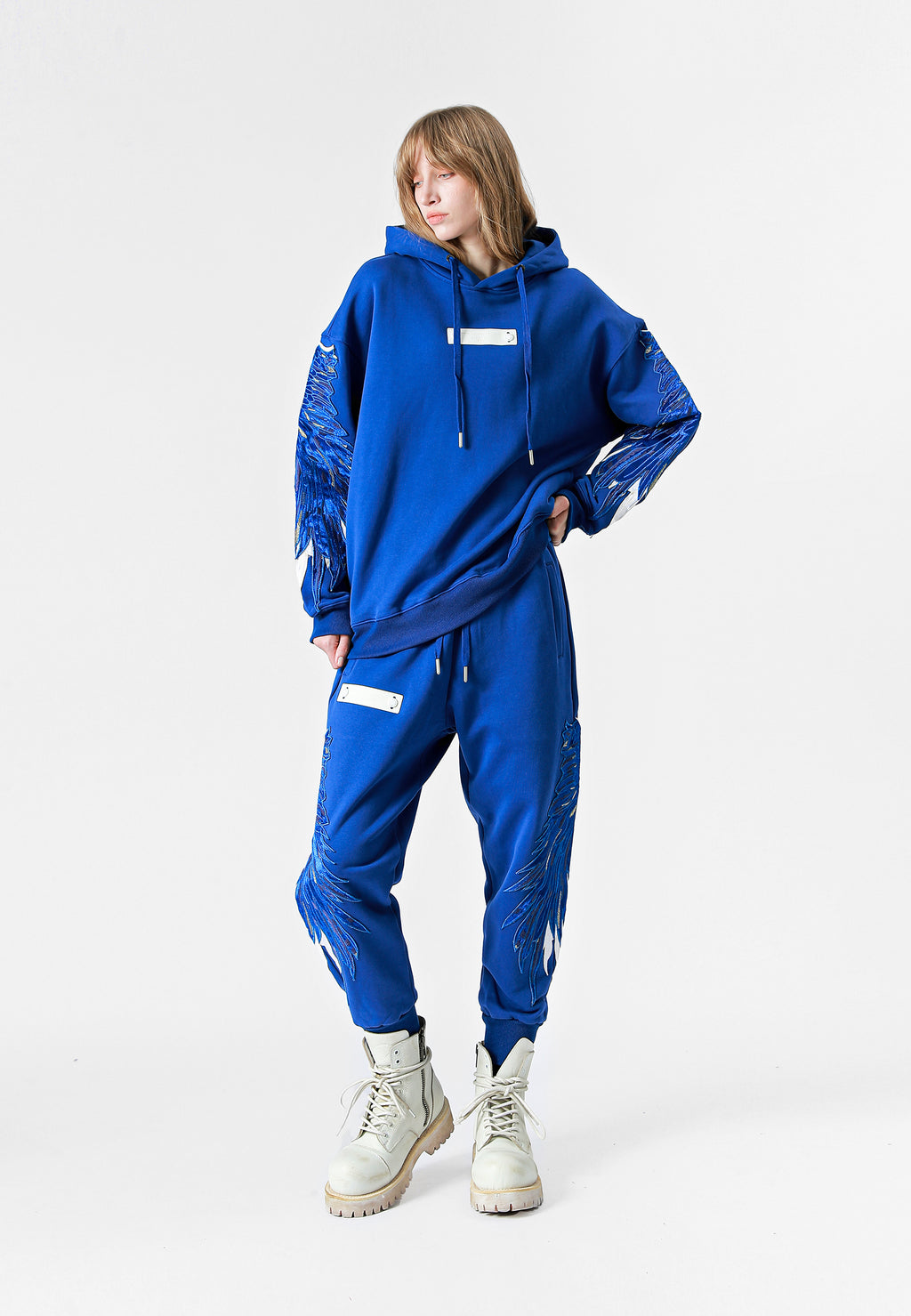 SUDADERA ALAS CON CAPUCHA