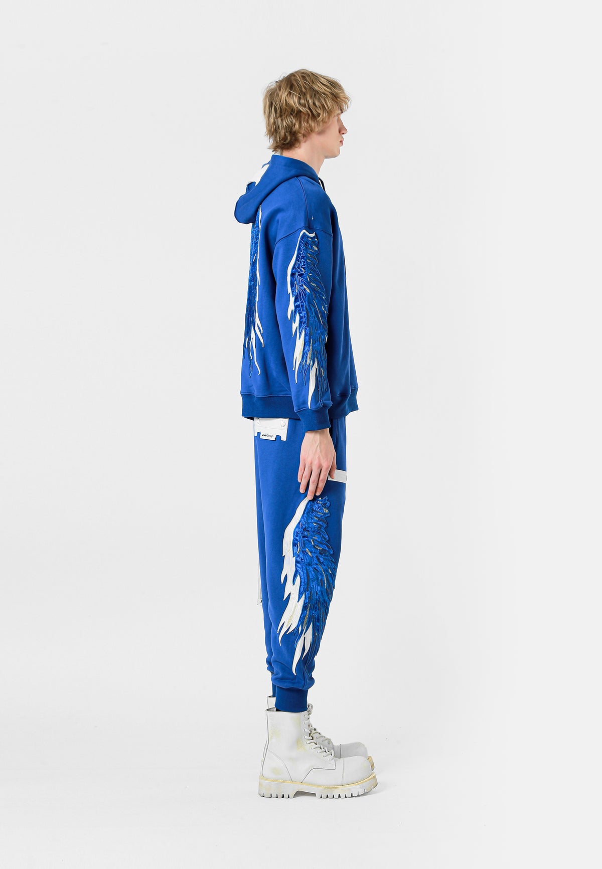 SUDADERA ALAS CON CAPUCHA