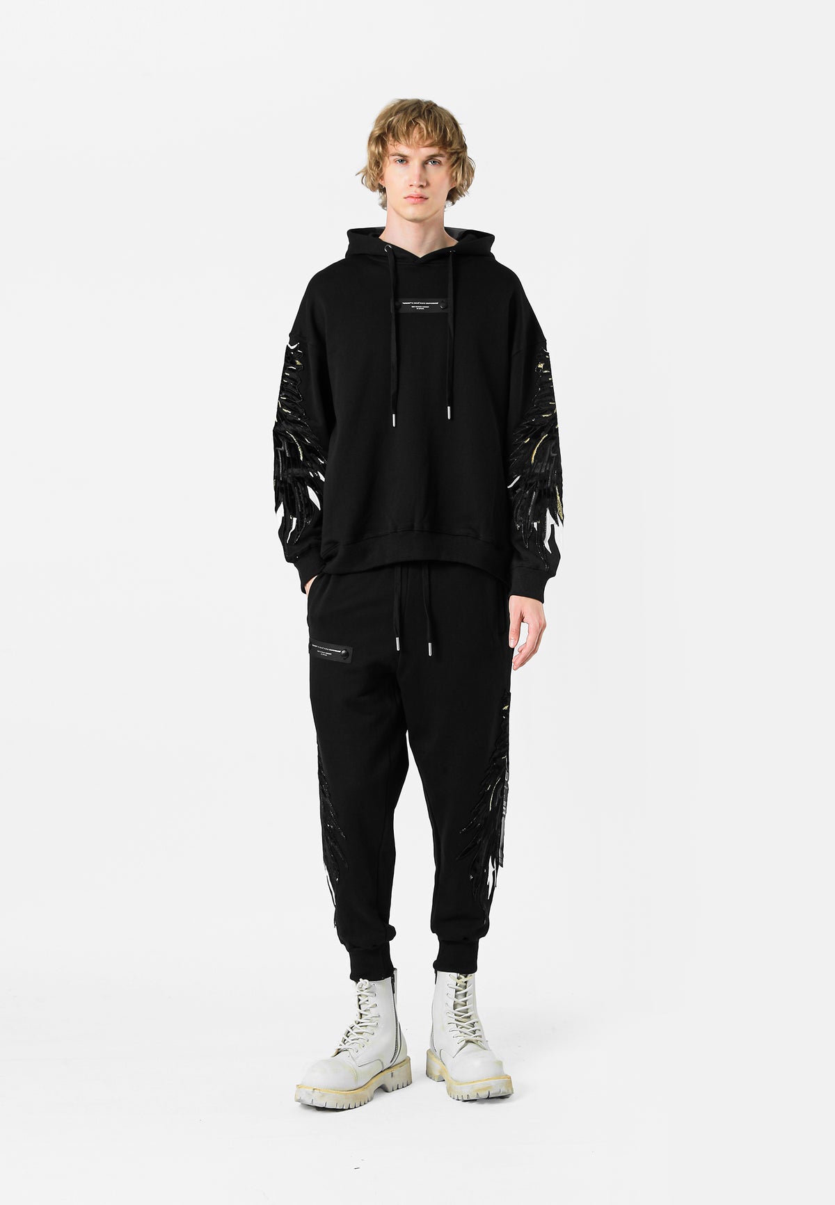 SUDADERA ALAS CON CAPUCHA