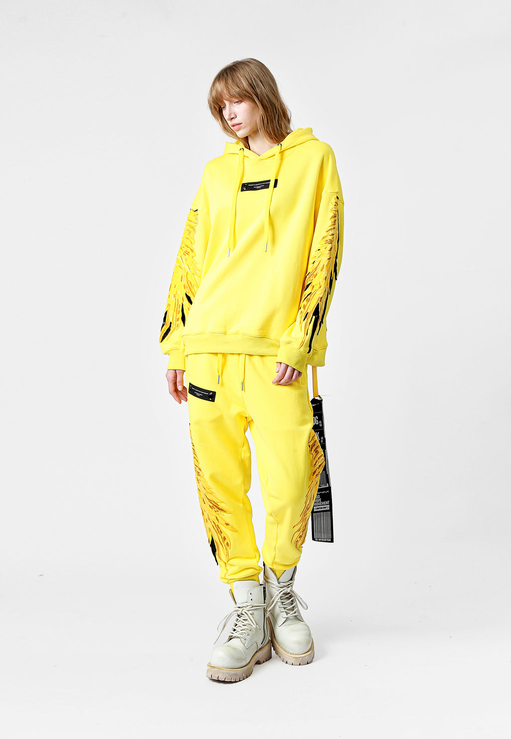 SUDADERA ALAS CON CAPUCHA
