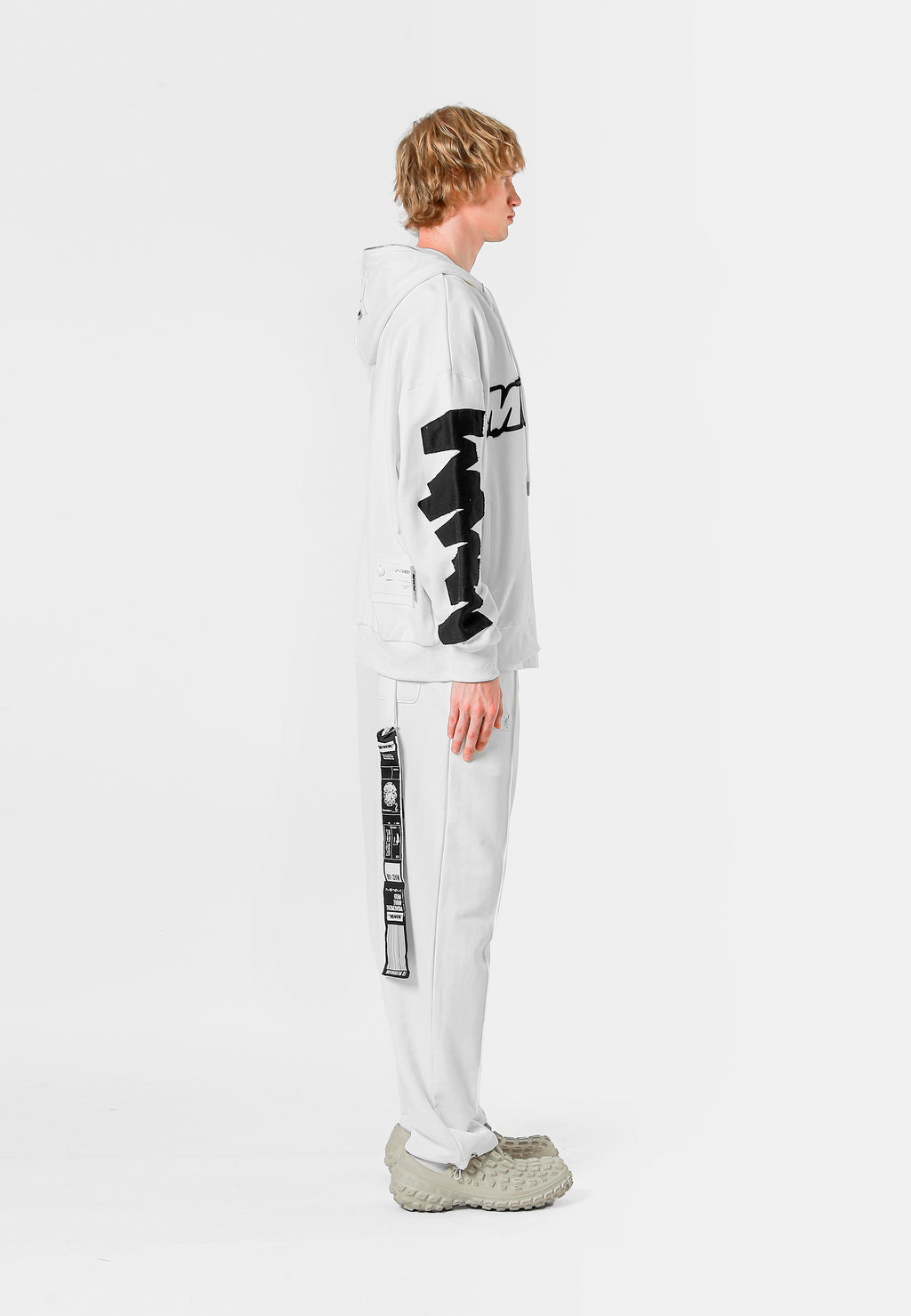 SUDADERA CON CAPUCHA LOGO MWM