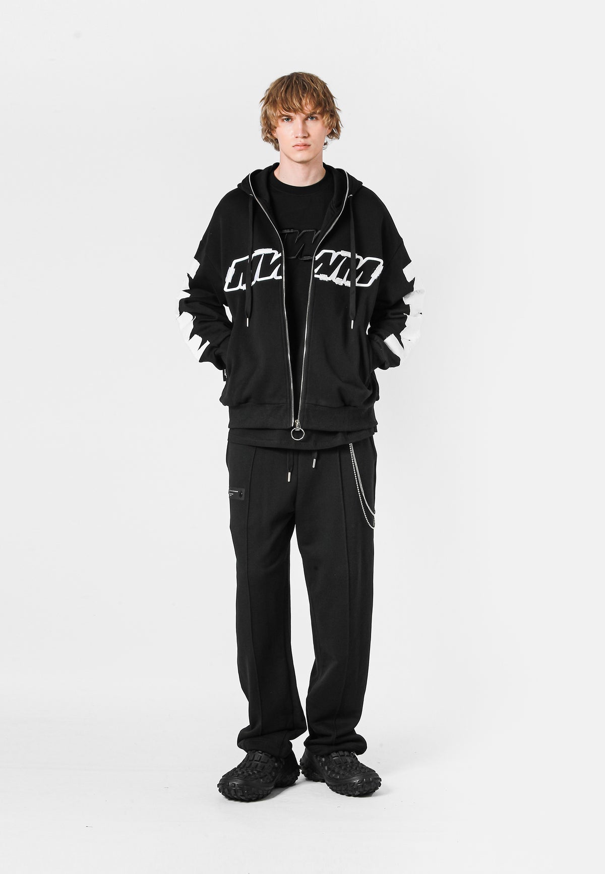 SUDADERA CON CAPUCHA LOGO MWM