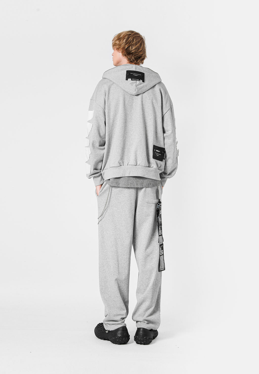 SUDADERA CON CAPUCHA LOGO MWM
