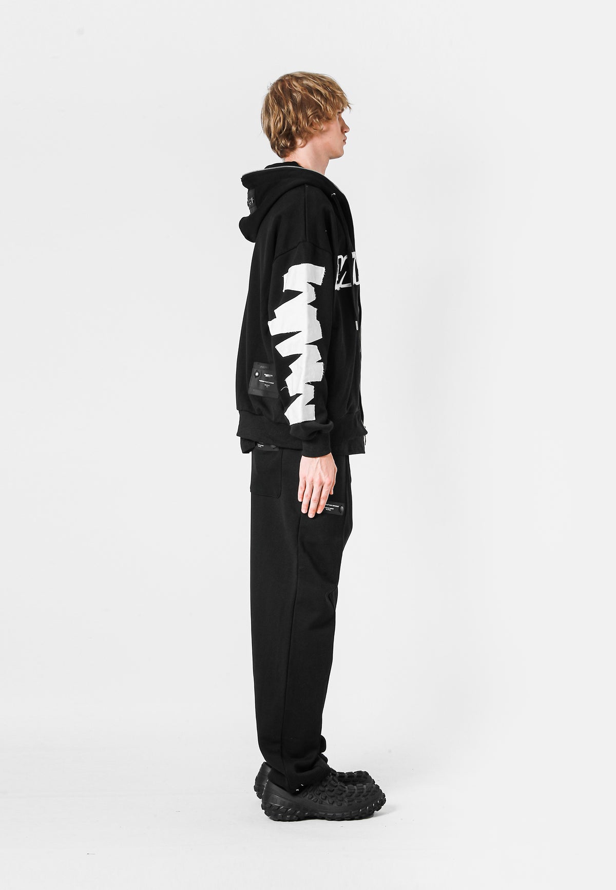 SUDADERA CON CAPUCHA LOGO MWM