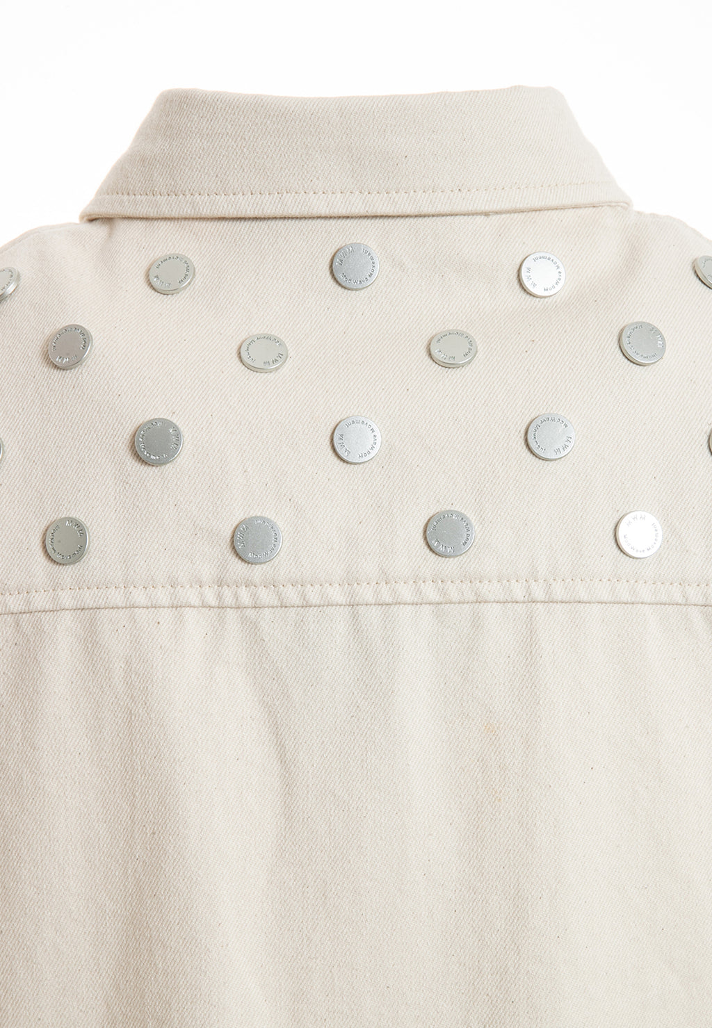 Sobrecamisa vaquera cropped con botones traseros | MWM