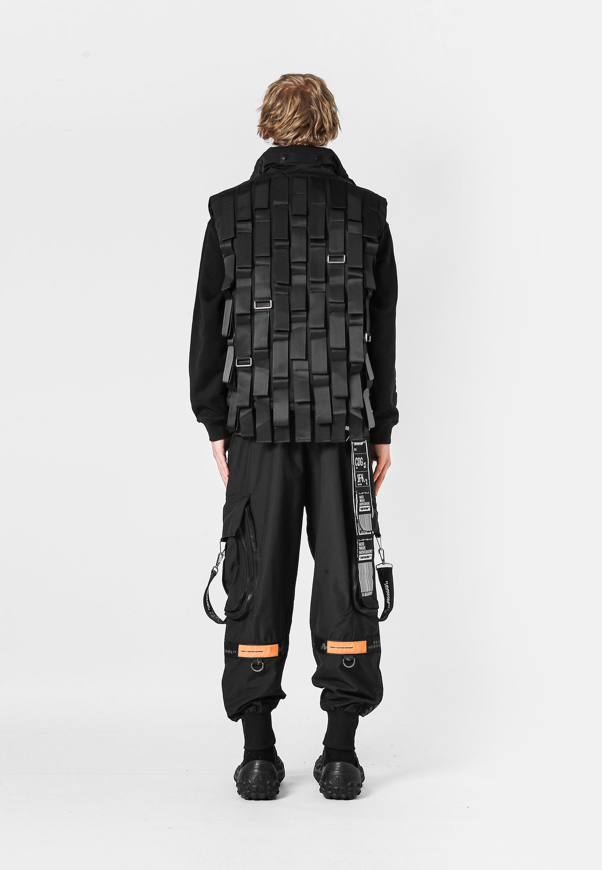 MWM STRAP VEST