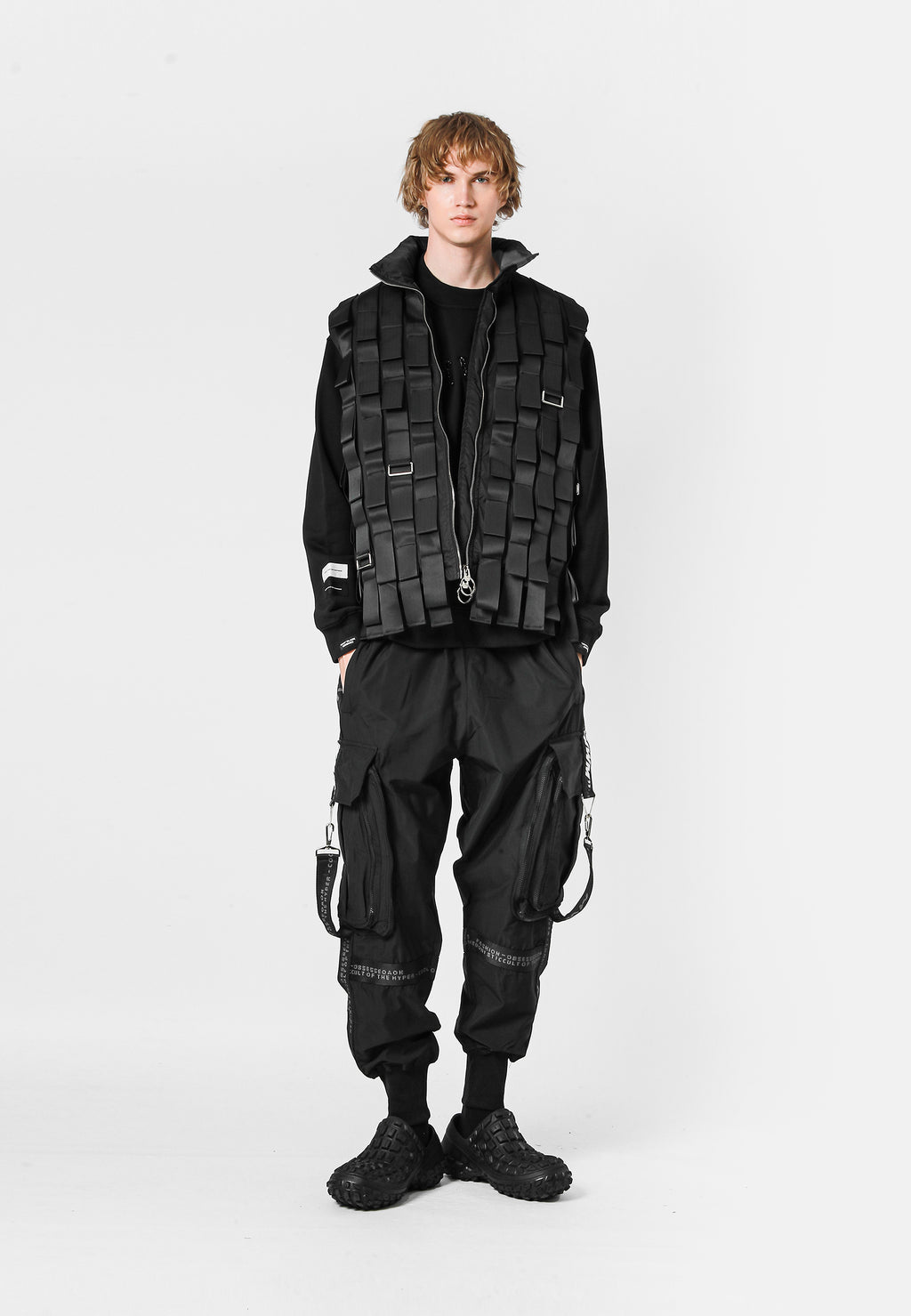 MWM STRAP VEST