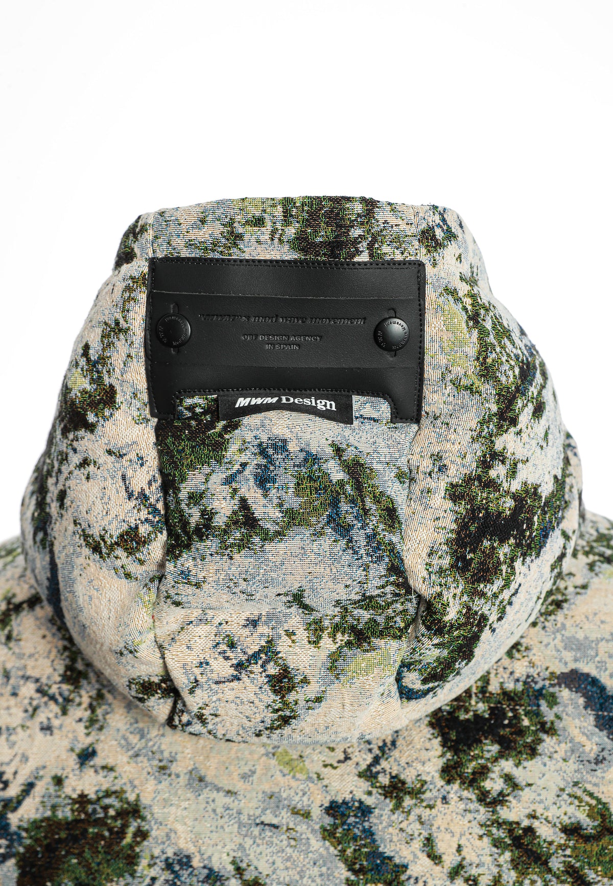 ABRIGO JACQUARD MWM