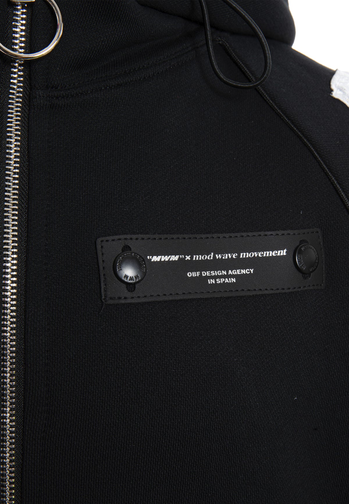 SUDADERA ALAS CON CAPUCHA