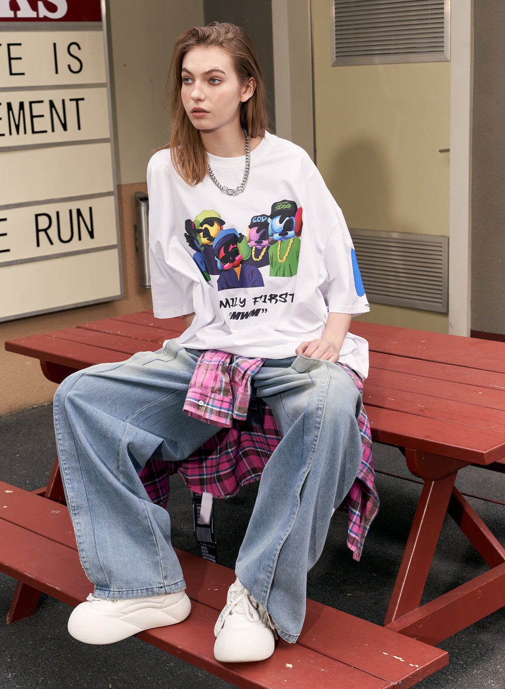VANGUARD'S DOG T-SHIRT