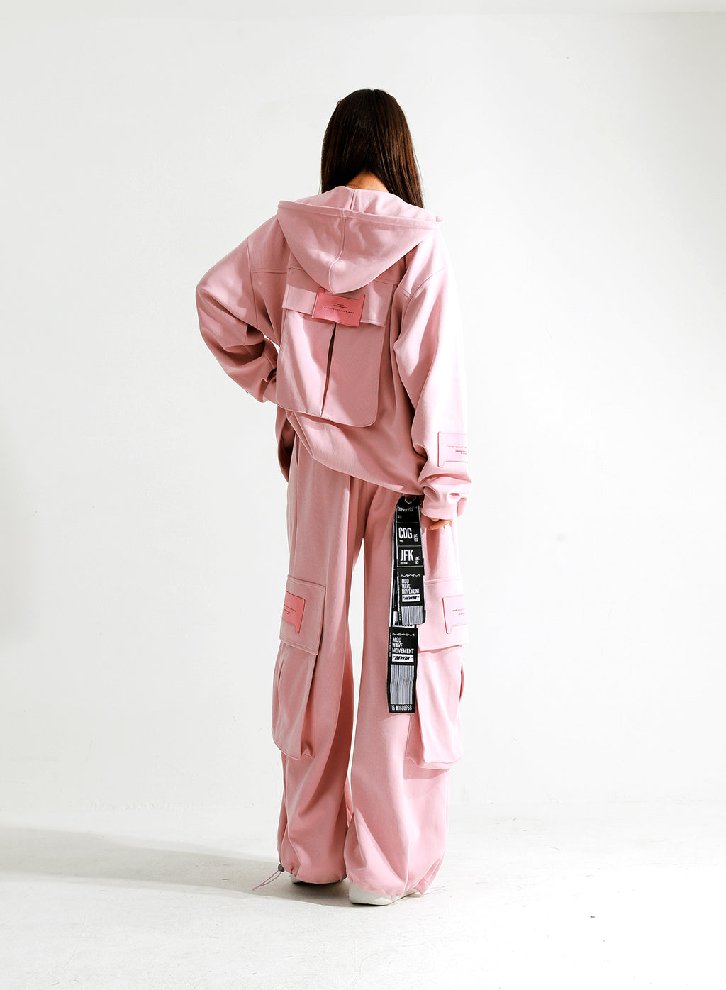 SUDADERA MWM CON CAPUCHA