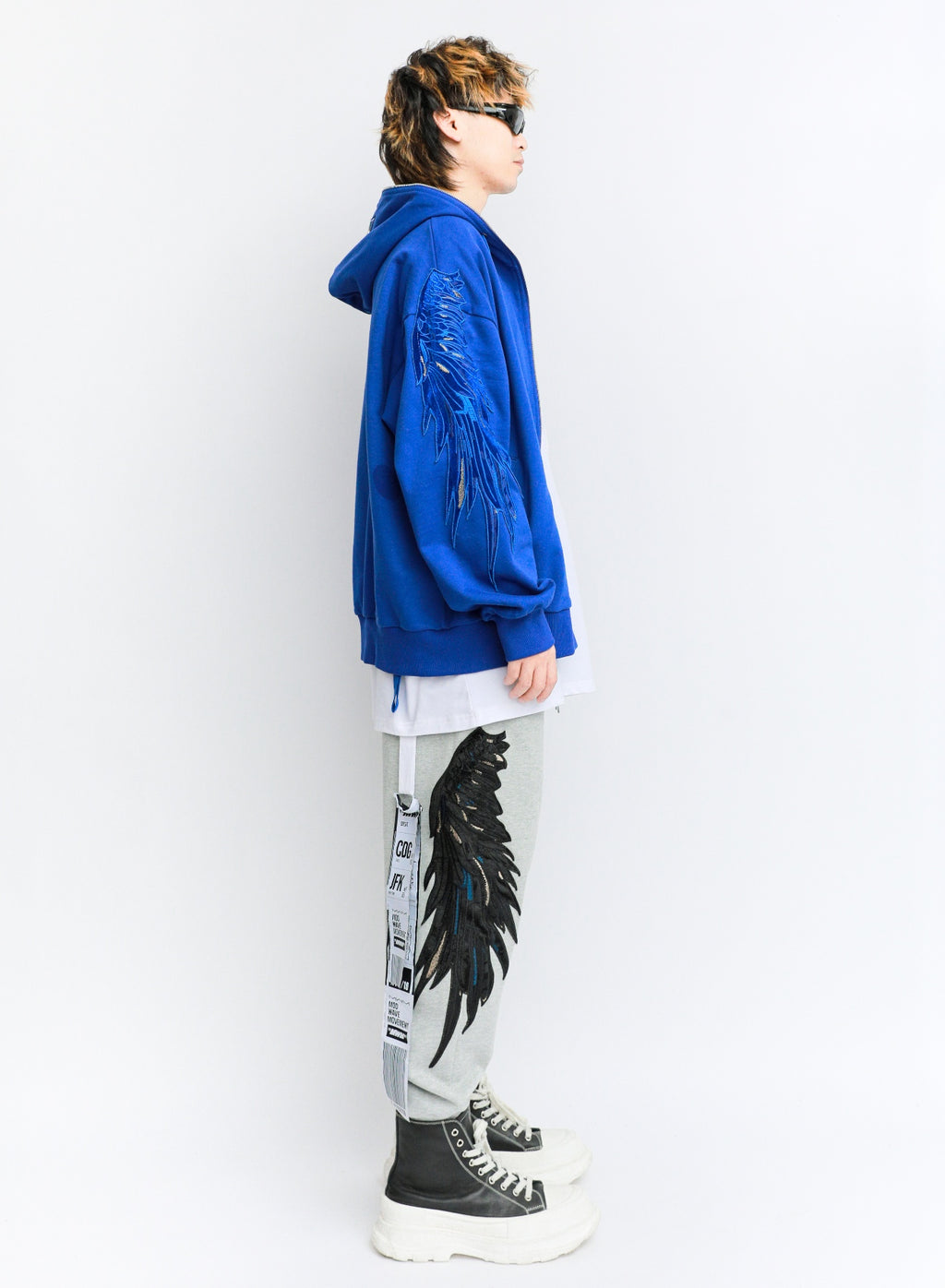 SUDADERA ALAS CON CAPUCHA