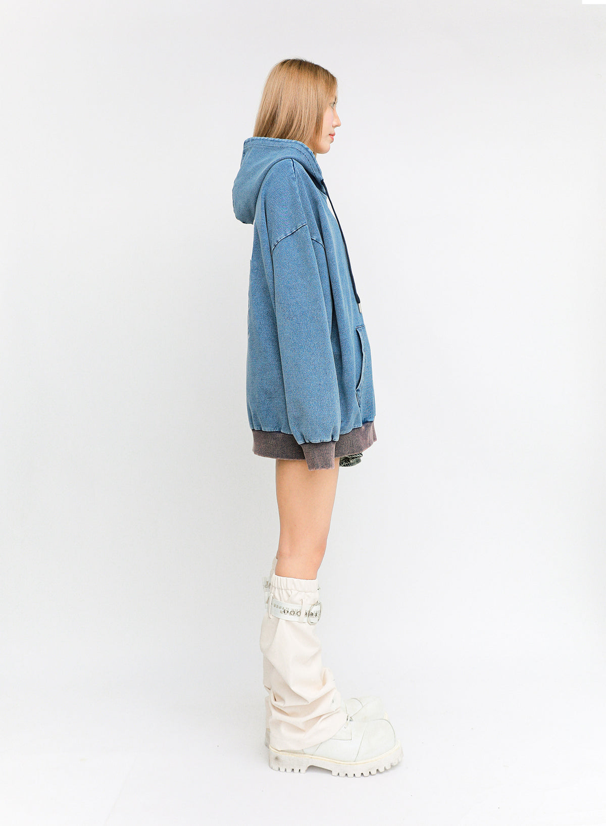 SUDADERA MWM CON CAPUCHA