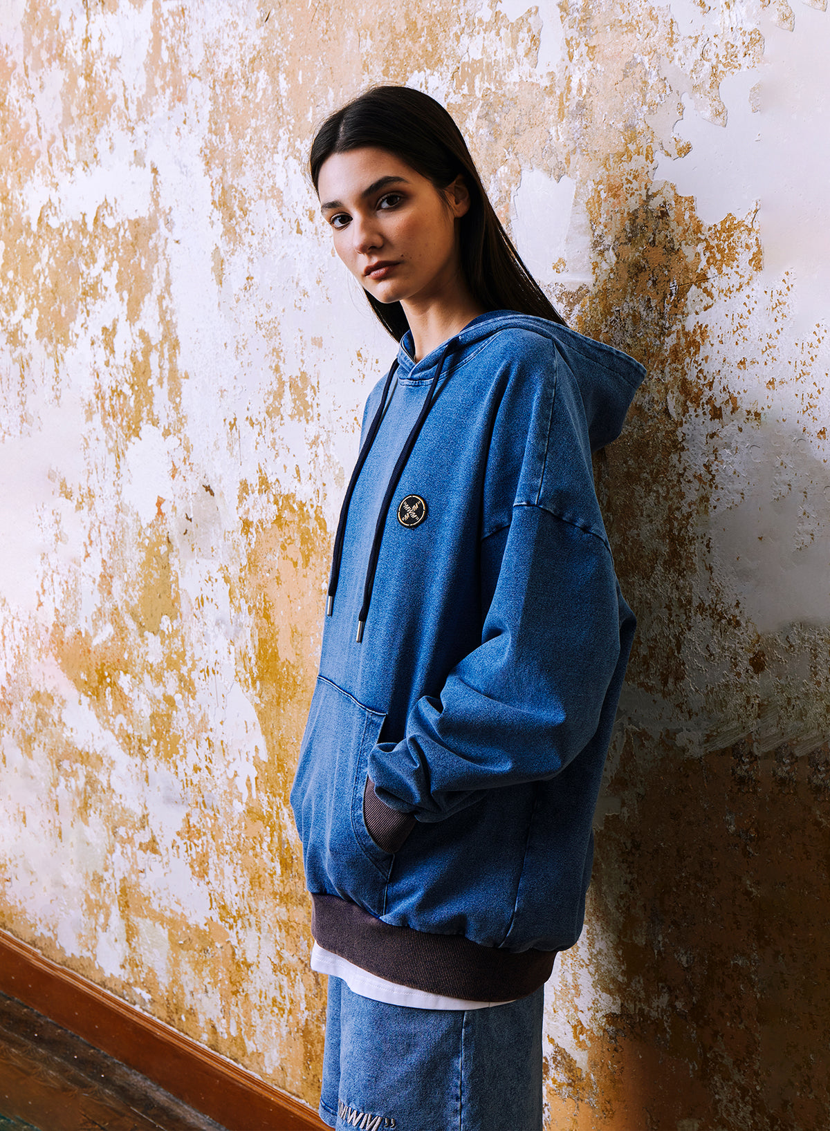 SUDADERA MWM CON CAPUCHA