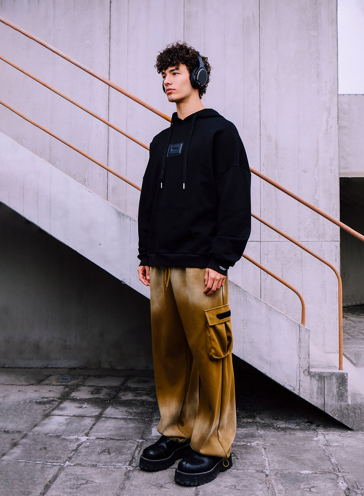 EYES HOODIE