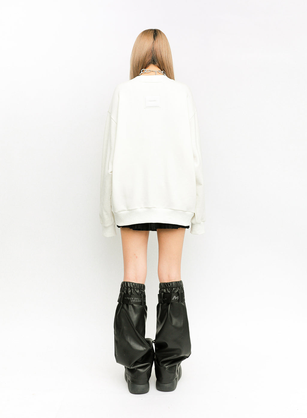 SWEATER WITH EYES