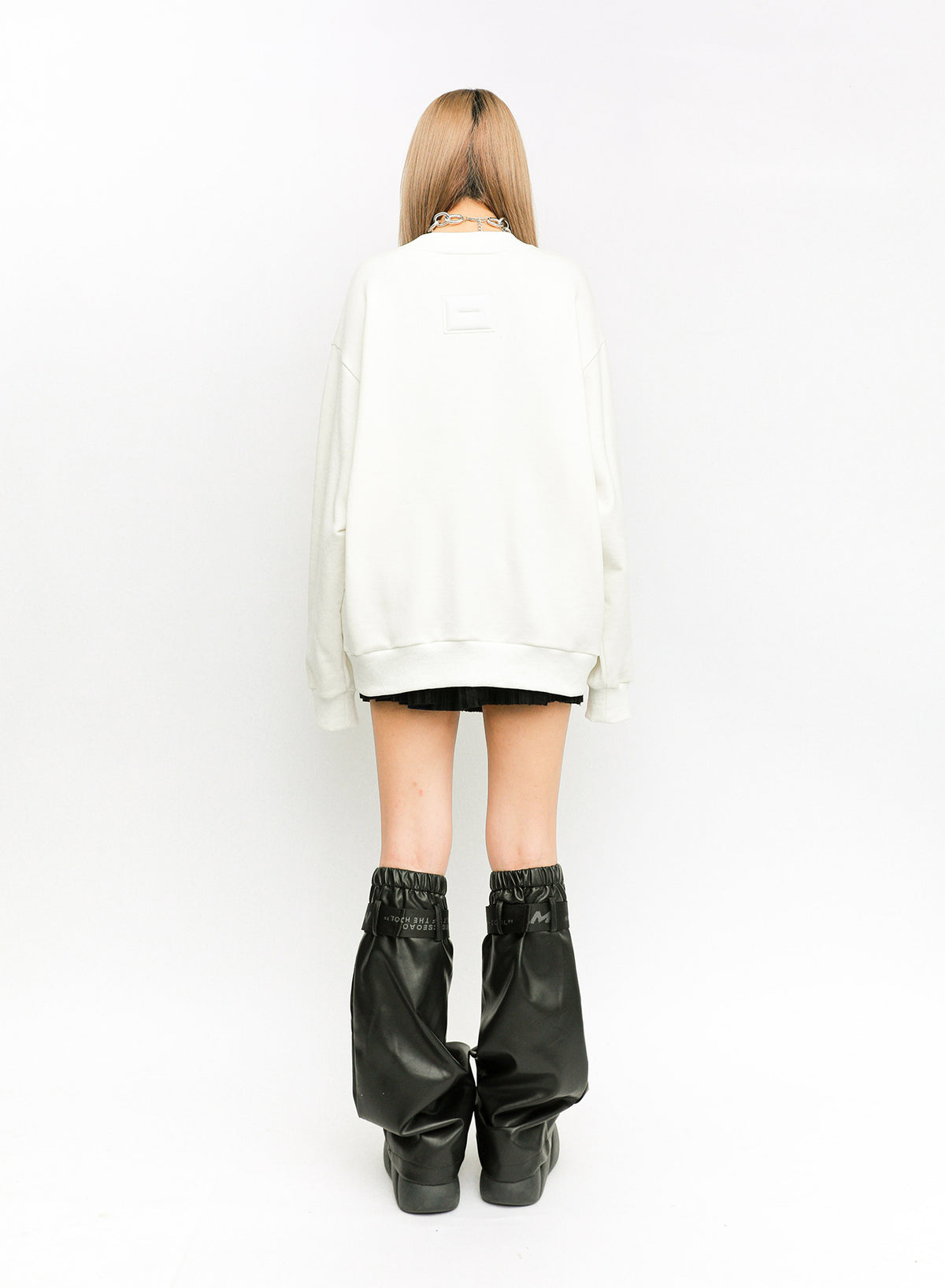 SWEATER WITH EYES
