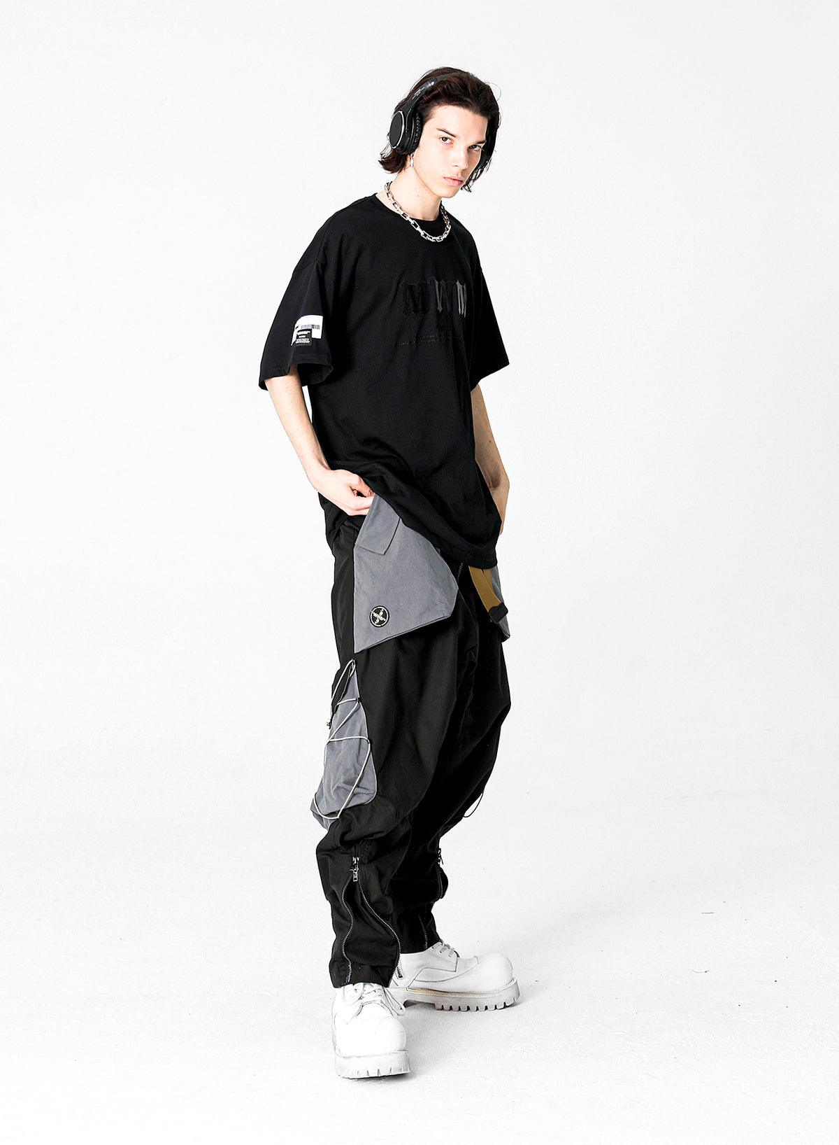 TROUSERS WITH MWM POCKETS