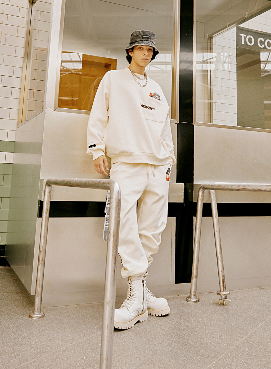 PANTALÓN MWM VDOG CON PUÑO