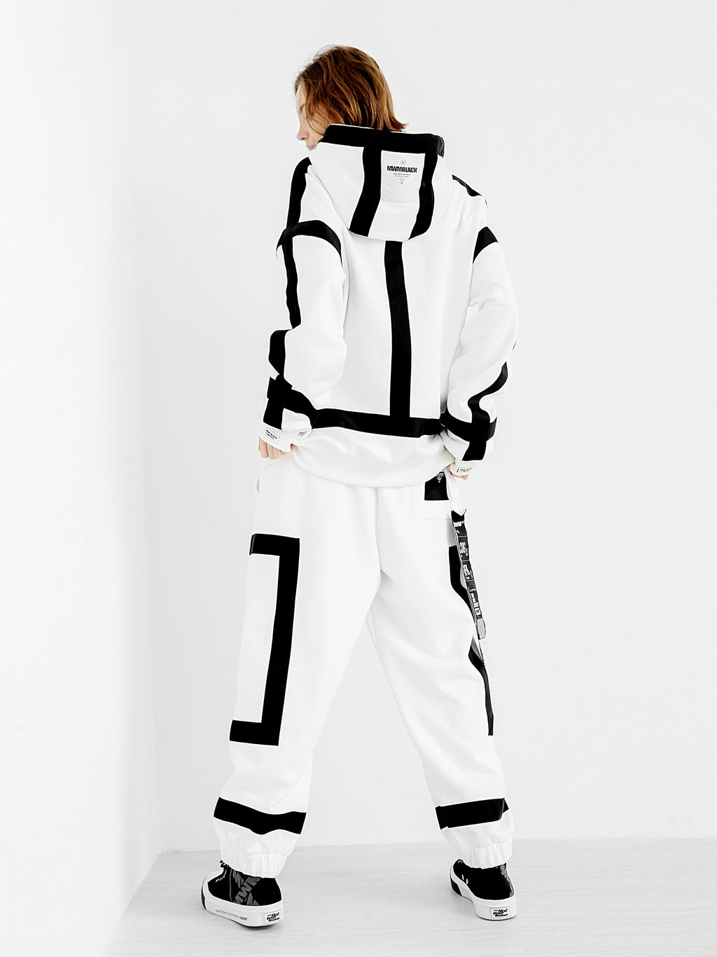 BLOCK SWEATER