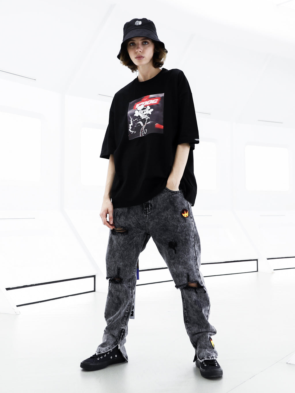 CAMISETA VANGUARD'S DOG