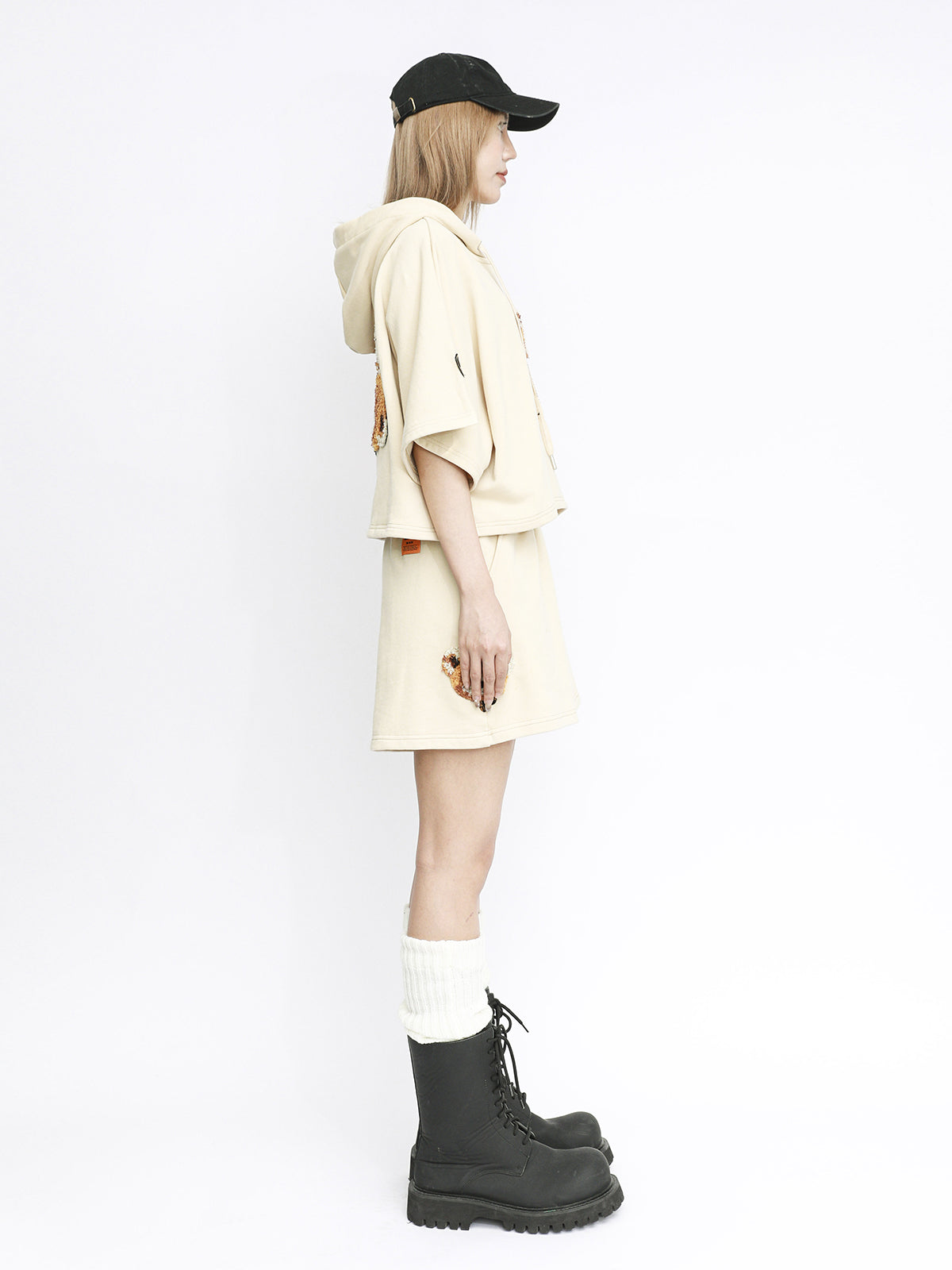 TEDDY CROPPED SWEATSHIRT
